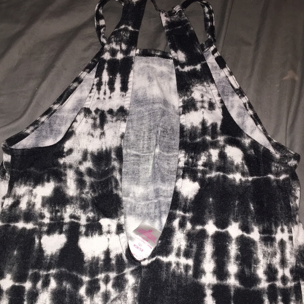 Shirt - Picture 2 of 3